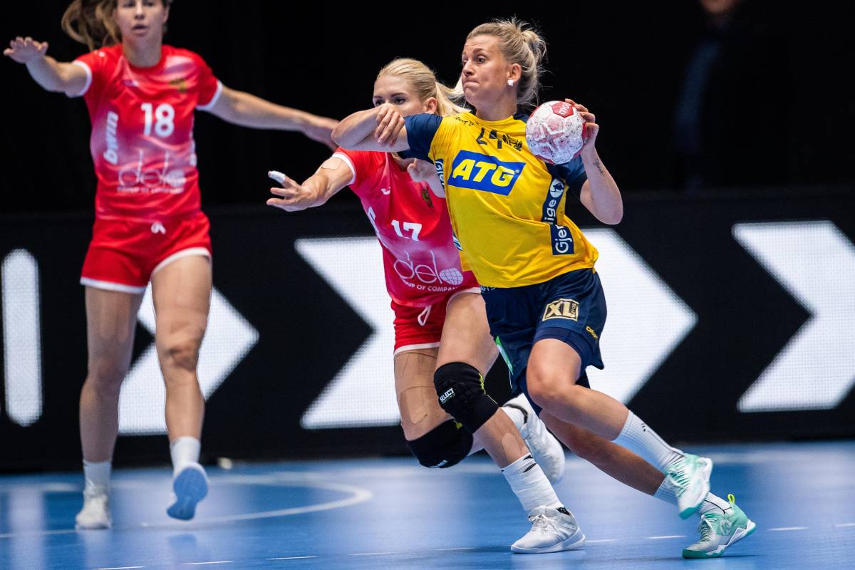 Sweden (w) - Russia( w): Forecast and bet on the women's handball match OI-2020
